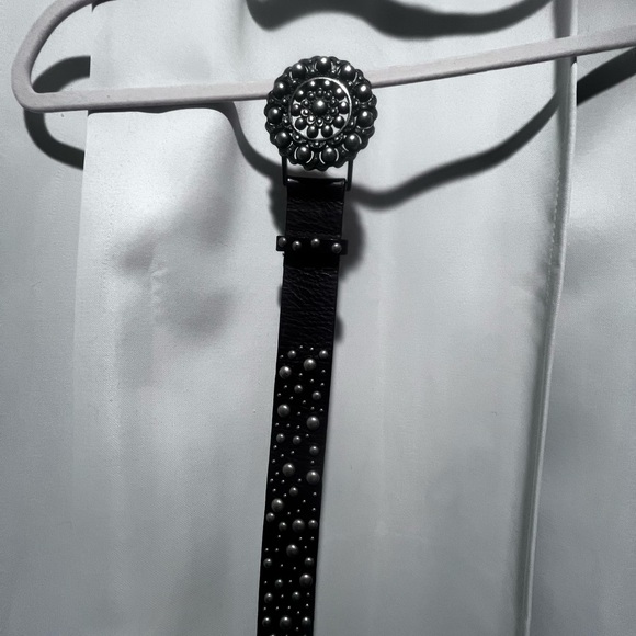 Vintage Style Genuine Leather Studded Belt Boho Western Medallion Buckle - Picture 5 of 8